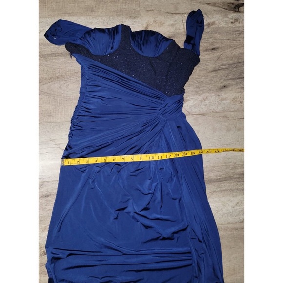 (W) Blue Gown From House of Cb - Picture 13 of 13